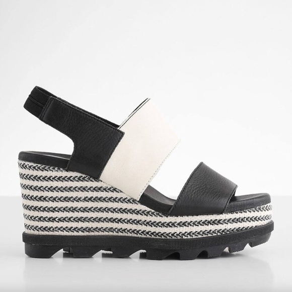 Sorel Joanie II Slingback Leather Sandal in Black/White Size 8 - Picture 1 of 9